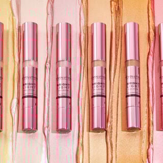 Makeup Revolution Bright Light Highlighter Strobe